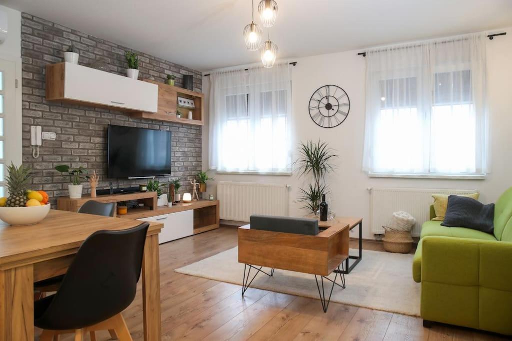 Nusha'S Place Ζάγκρεμπ Εξωτερικό φωτογραφία